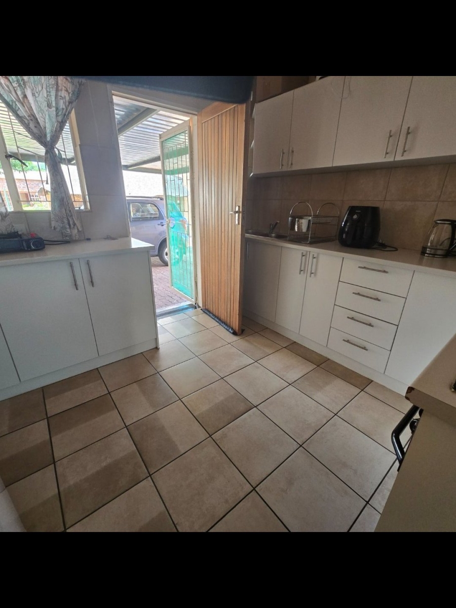 13 Bedroom Property for Sale in Universitas Free State